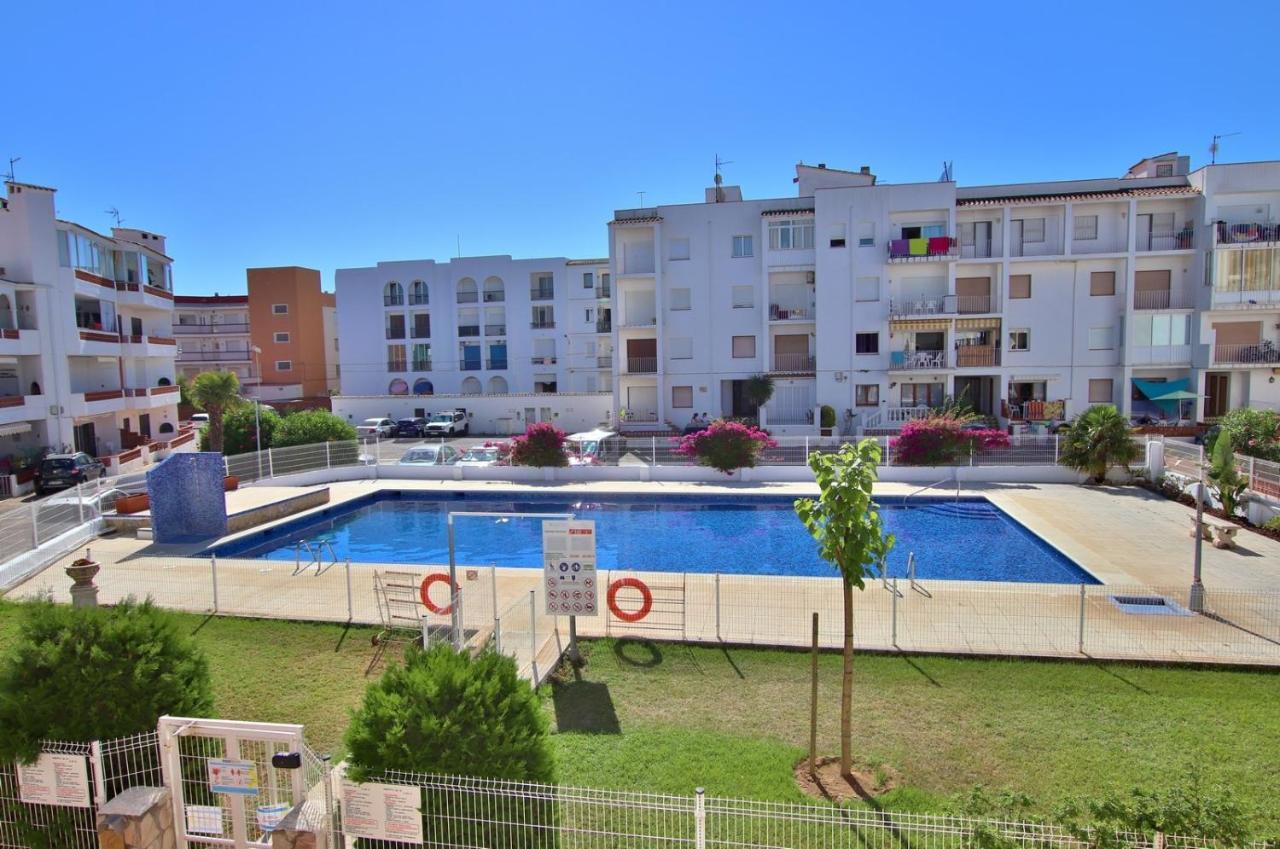 Апартаменты Apartamento Welcs -013- Con Terraza Y Piscina Эмпуриабрава Экстерьер фото