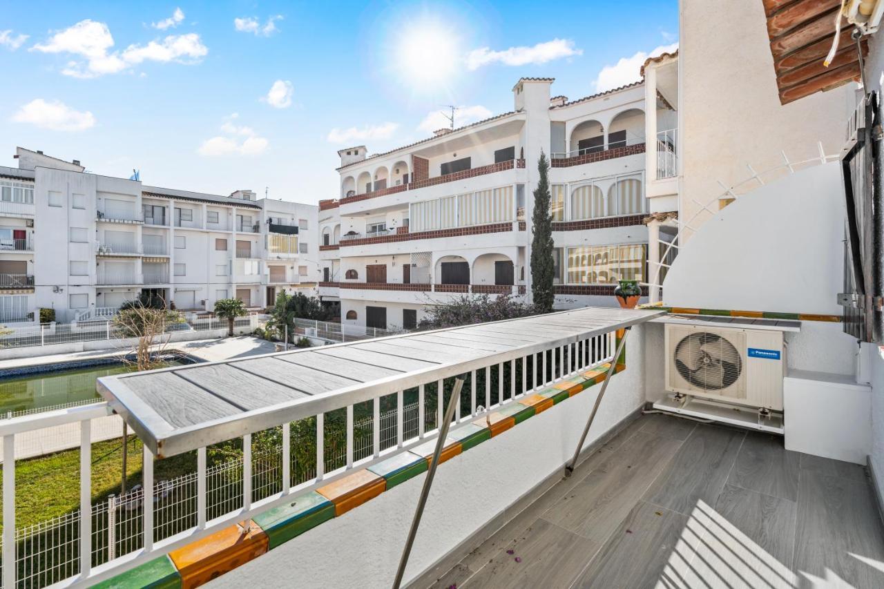 Апартаменты Apartamento Welcs -013- Con Terraza Y Piscina Эмпуриабрава Экстерьер фото